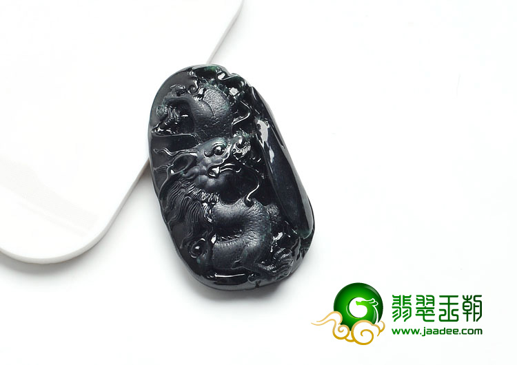 冰种墨翠缅甸翡翠A货龙牌挂件