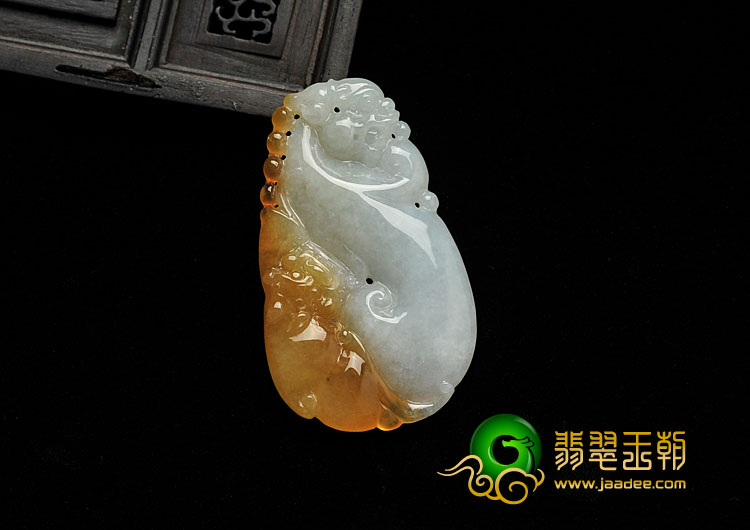 糯冰种黄翡缅甸翡翠A货招财进宝挂件