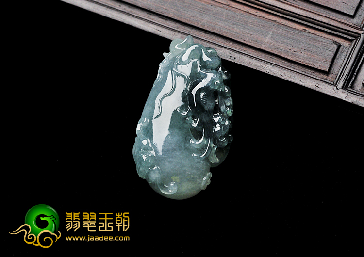 缅甸冰种飘花翡翠A货福瓜挂件