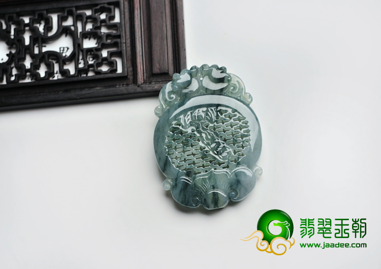冰种飘花缅甸翡翠A货仿古双龙如意挂件