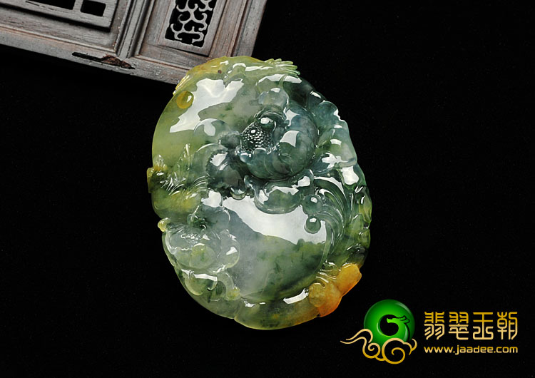 冰种黄翡飘花缅甸翡翠A货富贵花开挂件