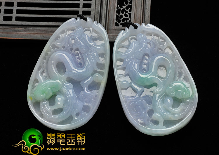 糯冰种春带彩缅甸翡翠A货龙牌挂件（一对）