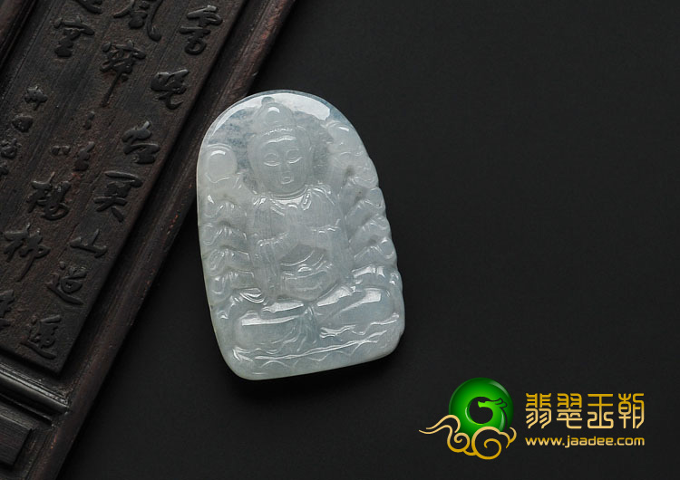 feicui糯冰种晴水缅甸翡翠A货千手观音挂件
