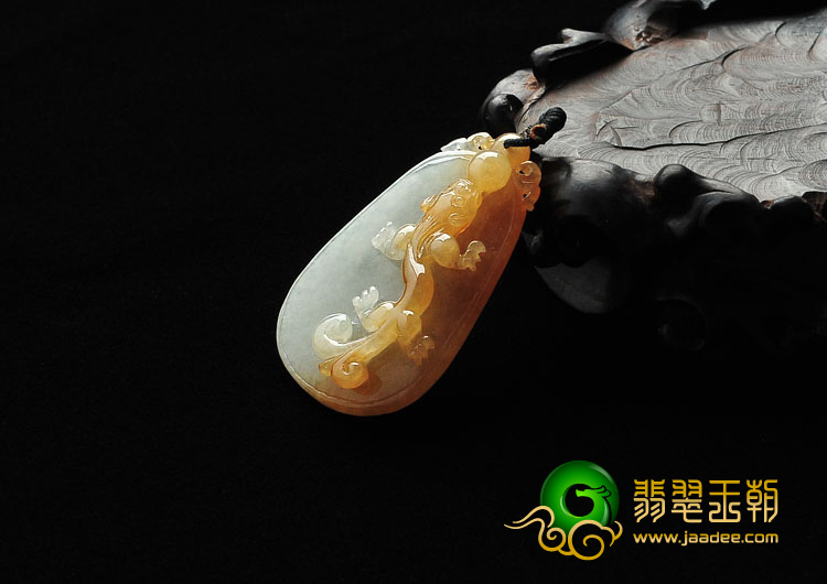 糯冰种黄翡缅甸翡翠A货螭龙挂件