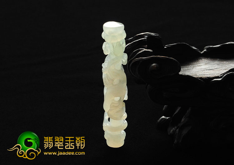糯冰种晴水略飘翠缅甸翡翠A货龙柱挂件