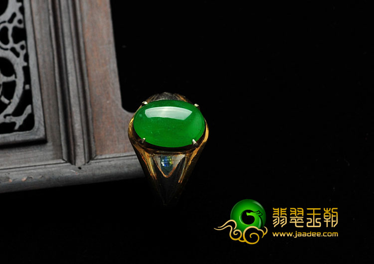 冰种正阳绿满绿缅甸翡翠A货戒面