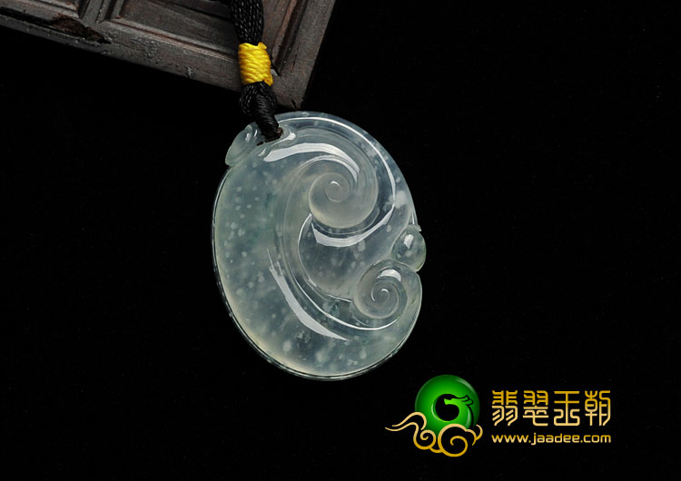 冰玻种飘花缅甸翡翠A货如意挂件