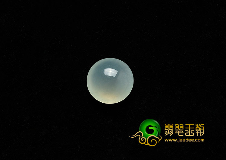 冰种淡晴水缅甸翡翠A货蛋面