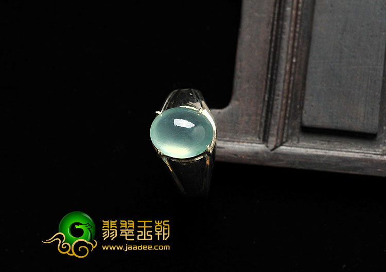 冰玻种晴水缅甸翡翠A货戒面