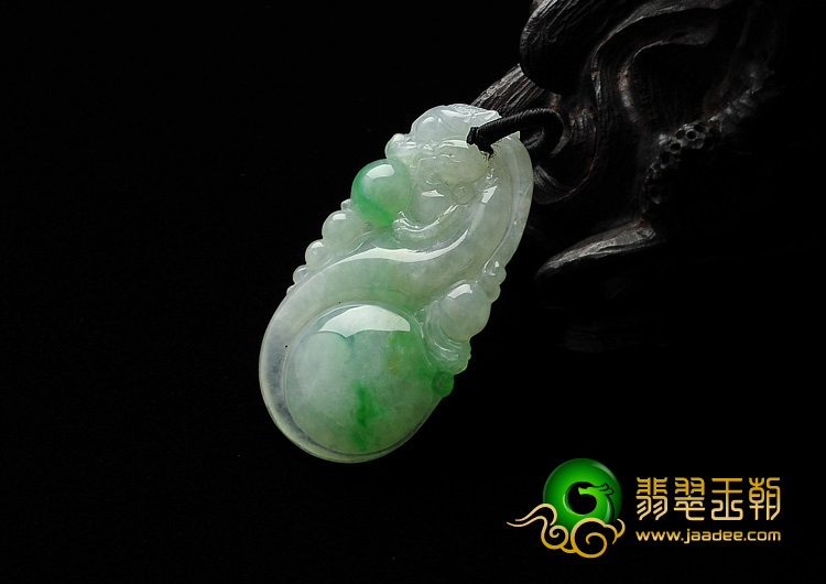 糯冰种翠色略带黄翡缅甸翡翠A货龙头如意挂件