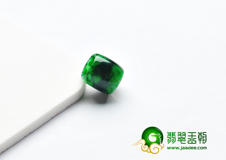 糯冰种浓绿缅甸翡翠A货路路通挂件