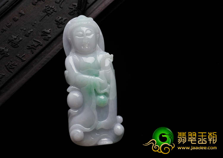 细糯种春带彩缅甸翡翠A货站观音挂件