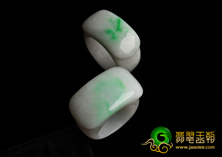 细糯种飘翠缅甸翡翠A货马鞍戒指环（单价）