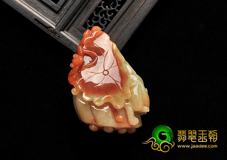 糯冰种红翡缅甸翡翠A货莲藕挂件