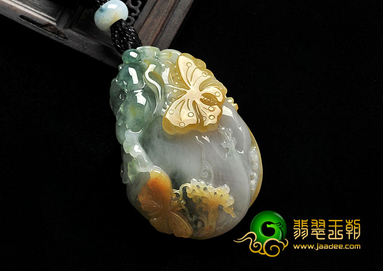 糯冰种三彩缅甸翡翠A货蝶恋花挂件