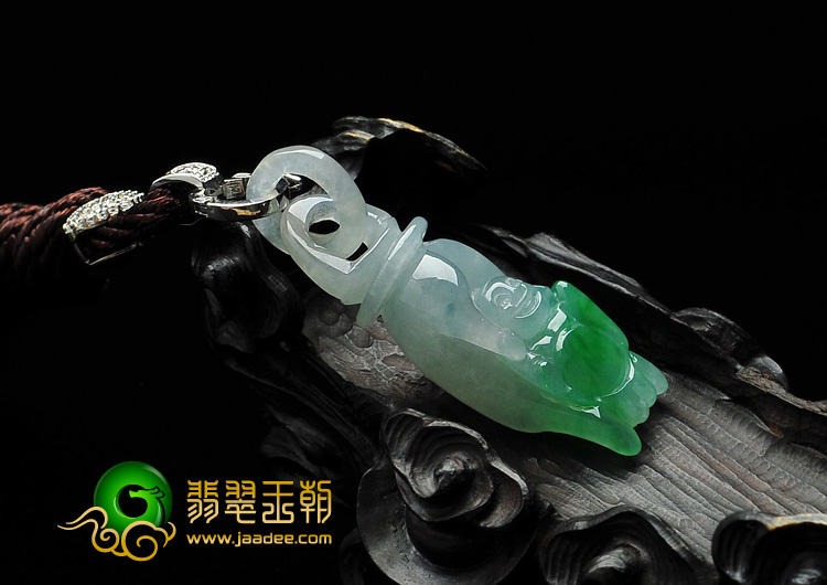 冰种翠色缅甸翡翠A货佛手挂件