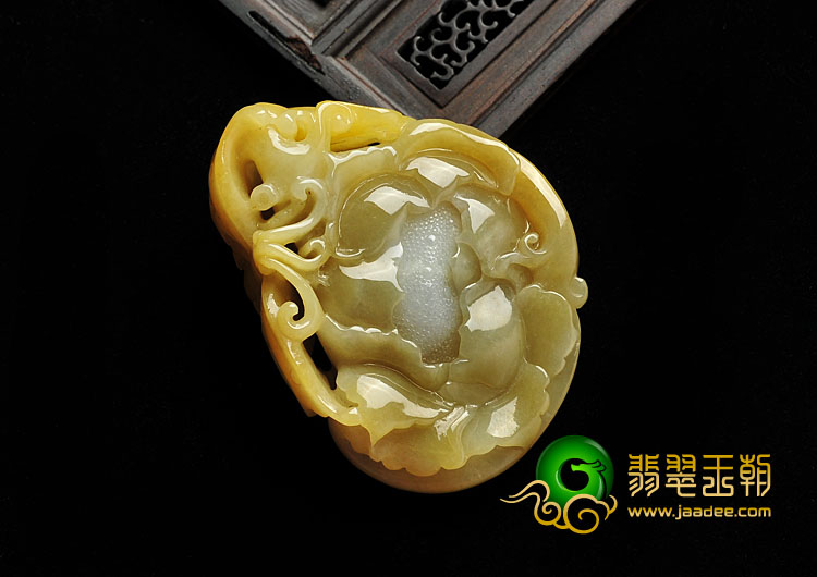 糯冰种褐黄翡缅甸翡翠A货蝶恋花挂件