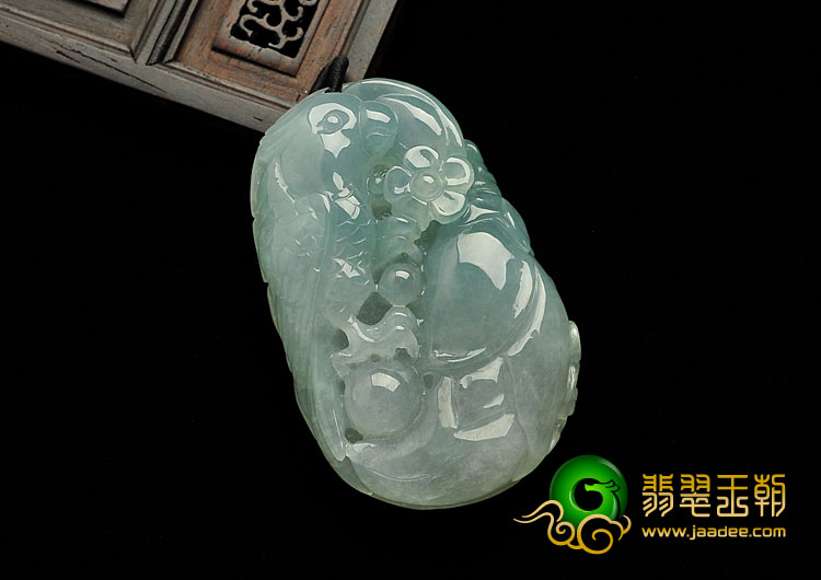 糯冰种晴水缅甸翡翠A货英明神武挂件