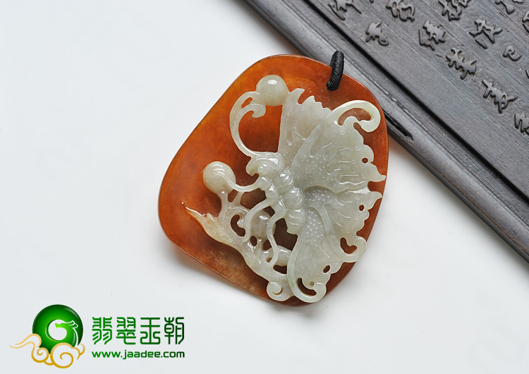 糯冰种红翡缅甸翡翠A货蝴蝶挂件