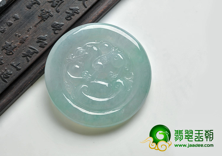 冰种晴水飘翠缅甸翡翠A货圆龙牌挂件