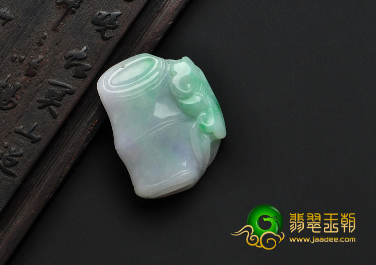 糯冰种春带彩缅甸翡翠A货节节高挂件