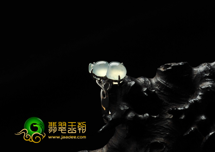 冰玻种晴水缅甸翡翠A货镶白金葫芦戒指（真钻）
