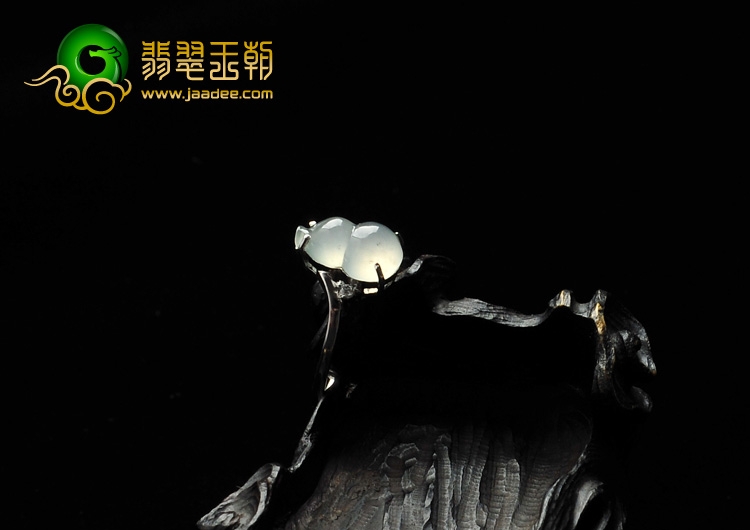 冰玻种缅甸翡翠A货镶白金葫芦戒指（真钻）