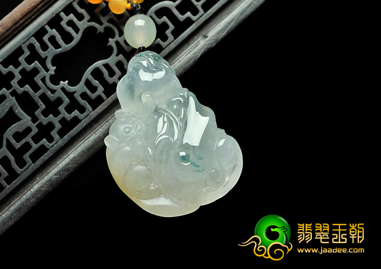 冰种飘花缅甸翡翠A货如意寿挂件