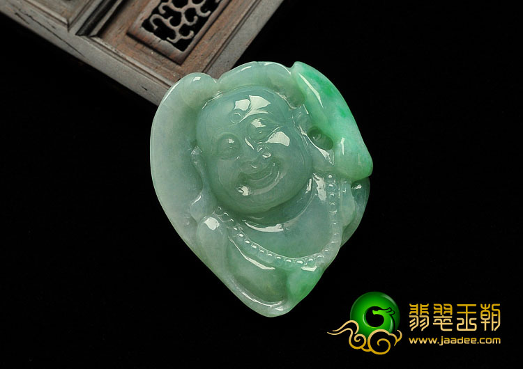 糯冰种豆色飘翠缅甸翡翠A货佛头挂件