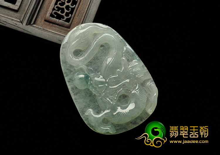 冰种晴水飘花缅甸翡翠A货龙牌挂件