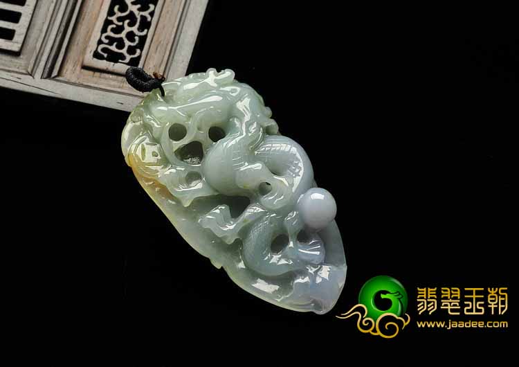 冰种晴水缅甸翡翠A货龙牌挂件