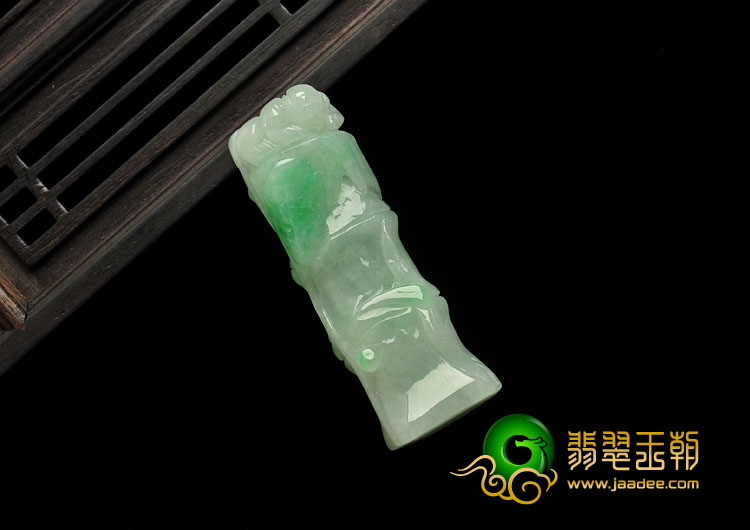 糯冰种晴水飘翠缅甸翡翠A货节节高挂件