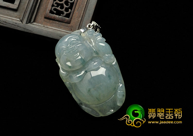 糯冰种飘花缅甸翡翠A货玉佛挂件