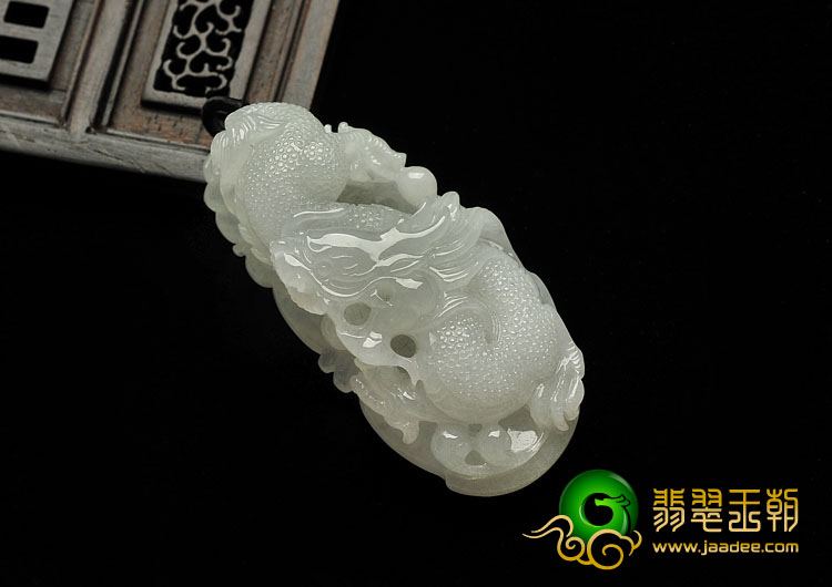 糯冰种淡晴水缅甸翡翠A货龙行如意挂件