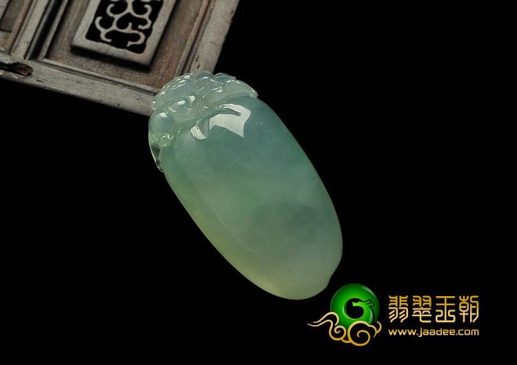 冰种绿晴水缅甸翡翠A货福瓜挂件