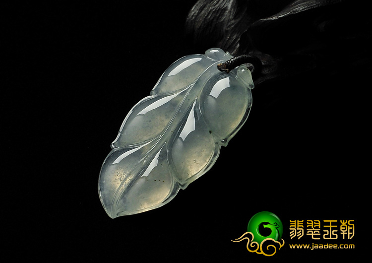 (超值推荐)冰种略飘花缅甸翡翠A货叶子挂件