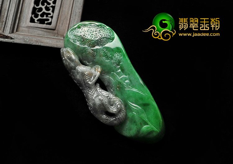 糯冰种阳绿墨色缅甸翡翠A货今非昔比挂件