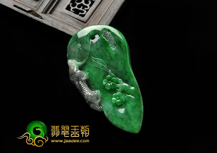 糯冰种阳绿墨色缅甸翡翠A货今非昔比挂件