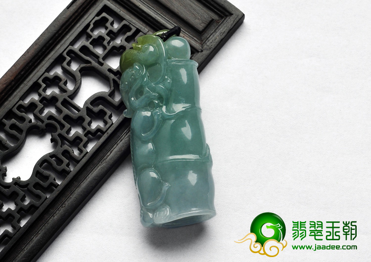 糯冰种晴水带褐黄翡缅甸翡翠A货龙柱节节高挂件