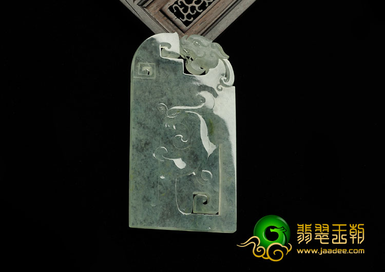 冰种晴水缅甸翡翠A货仿古龙挂件