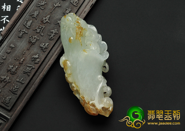 (超值推荐)糯冰种晴水褐黄翡缅甸翡翠A货玉兰花挂件