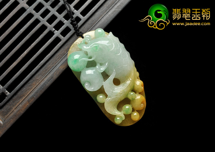 糯冰种三彩缅甸翡翠A货愉悦挂件