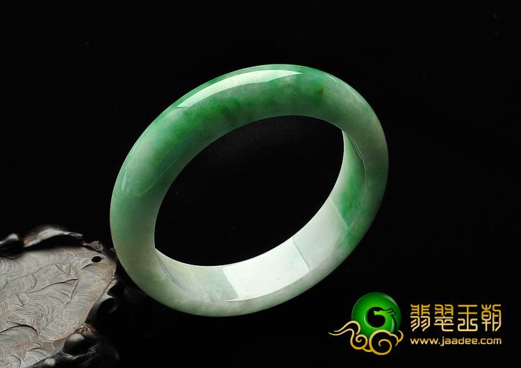 糯冰种飘翠缅甸翡翠A货手镯（58.2mm）