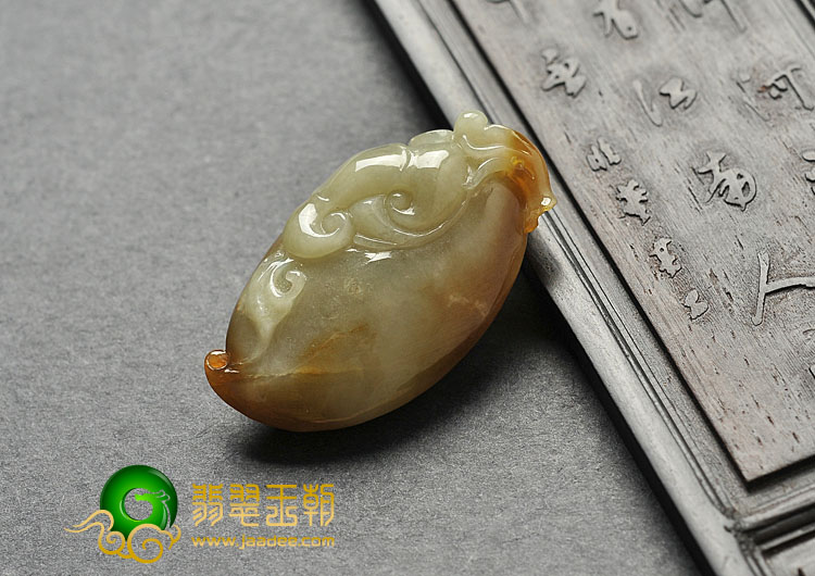 糯冰种褐黄翡缅甸翡翠A货福瓜挂件