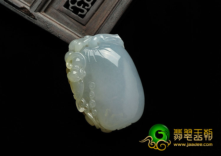 糯冰种淡黄翡缅甸翡翠A货福瓜挂件