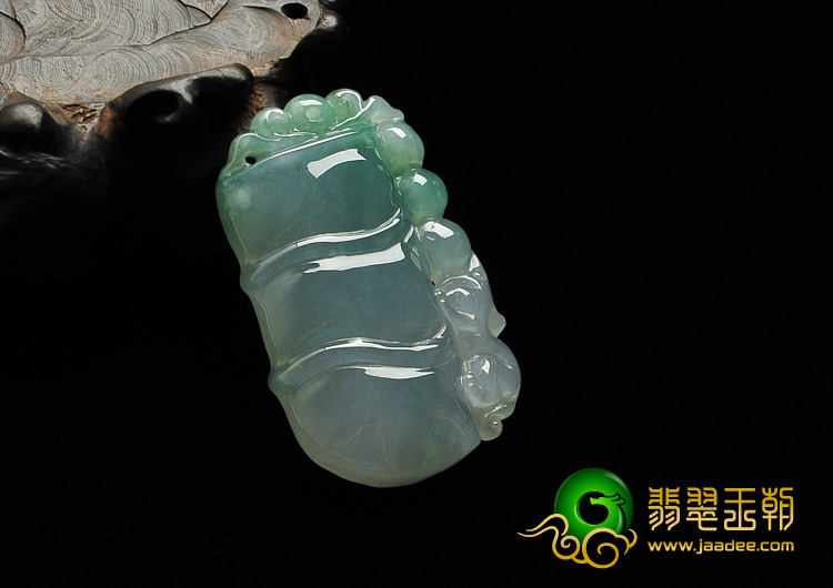 糯冰种晴水缅甸翡翠A货节节高挂件