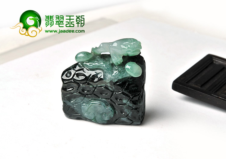 细糯种黑色缅甸翡翠A货枯木逢春挂件