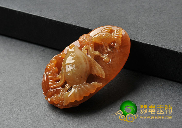 糯冰种红黄翡缅甸翡翠A货年年有余挂件