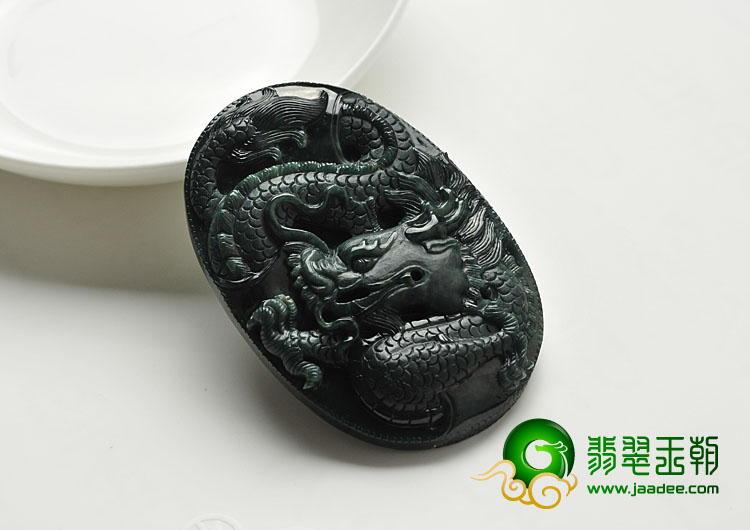 冰种墨翠缅甸翡翠A货龙牌挂件