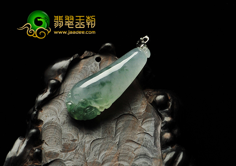 冰种飘花缅甸翡翠A货福瓜挂件